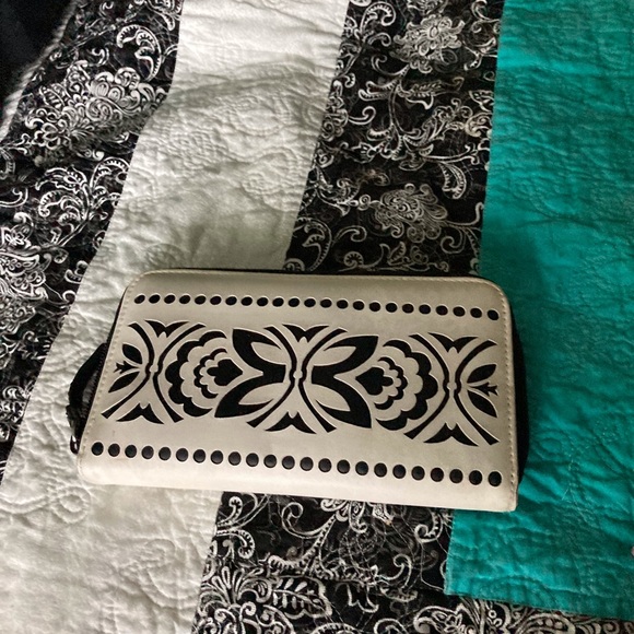 Wallet - Picture 2 of 3